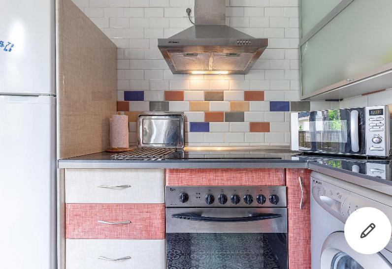 Violeta With Cozy Balcony Apartment Seville